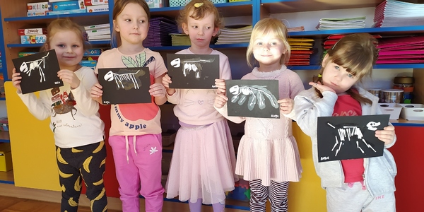 W świecie dinozaurów gr.4