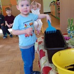 Myszki sieją i sadzą